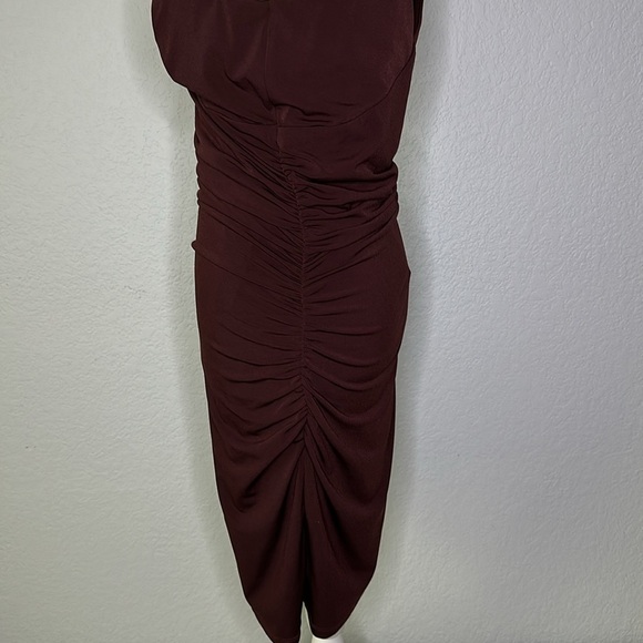 Velvet by Graham & Spencer Ruched Bodycon Formal Dress Burgundy Medium - Picture 8 of 13